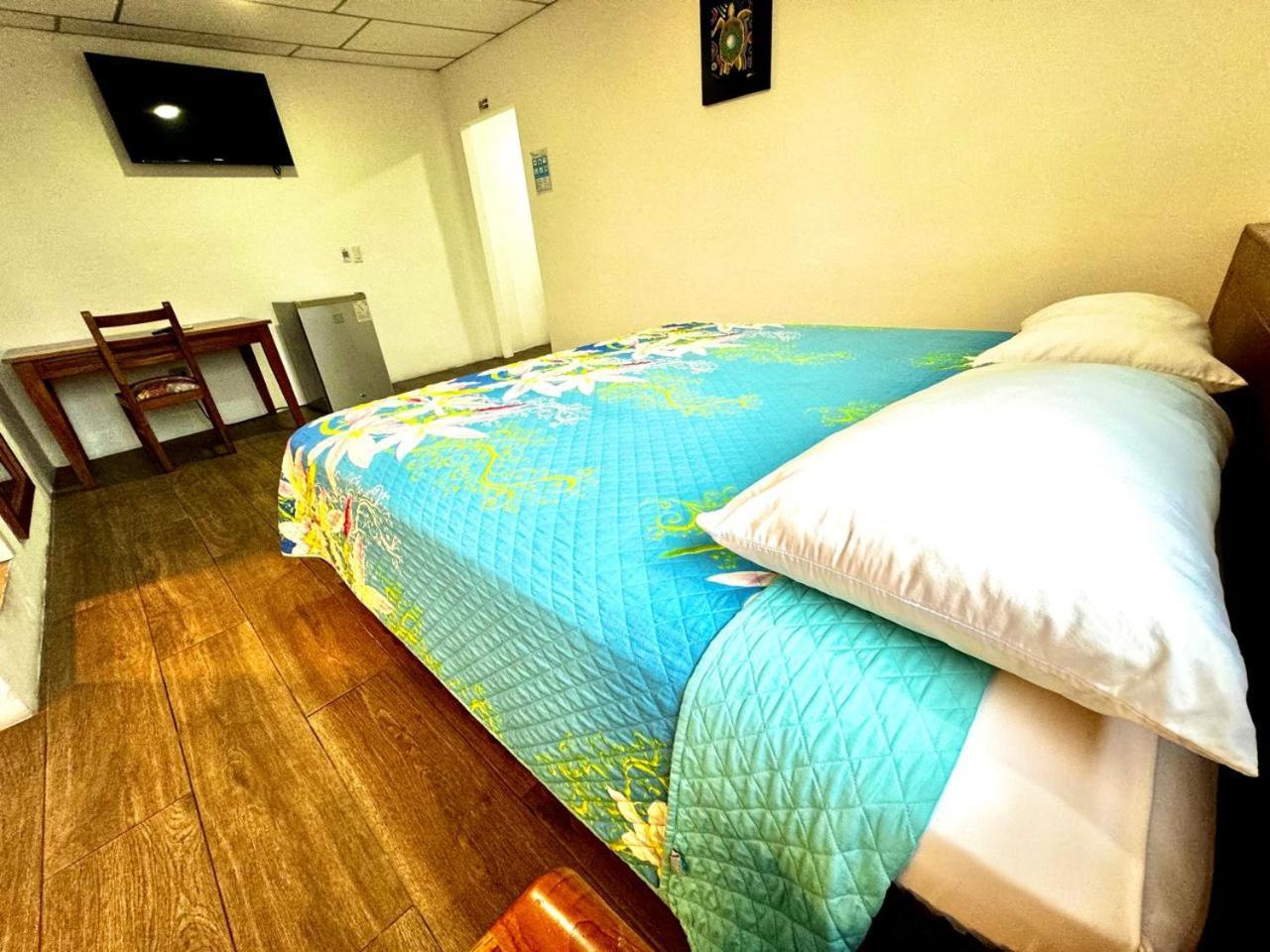 Hostal Muyuyo Пуерто-Айора Екстер'єр фото