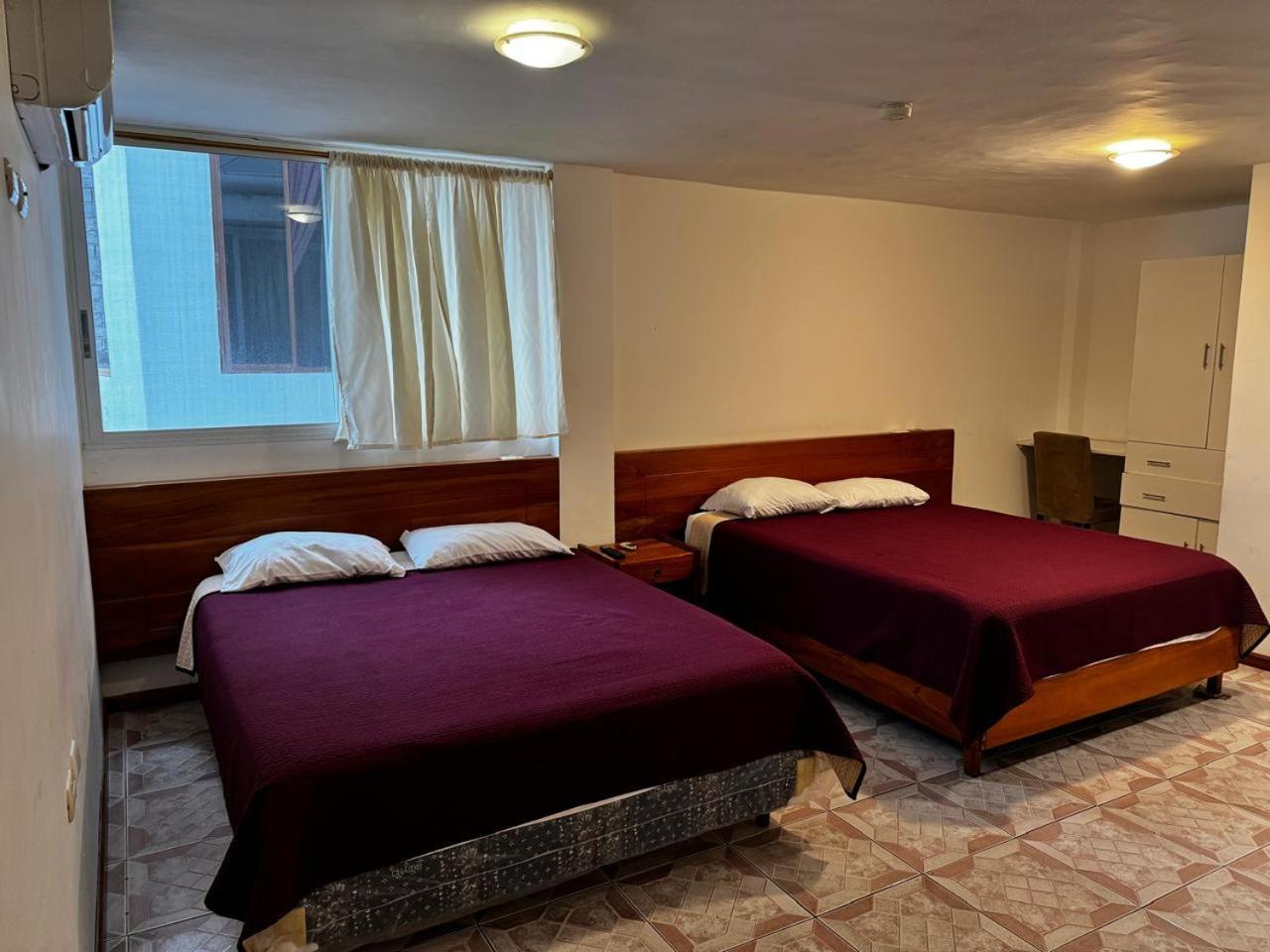 Hostal Muyuyo Пуерто-Айора Екстер'єр фото