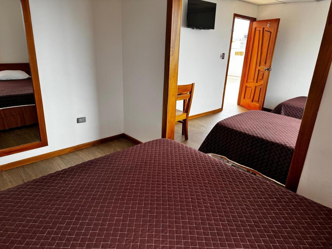 Hostal Muyuyo Пуерто-Айора Екстер'єр фото