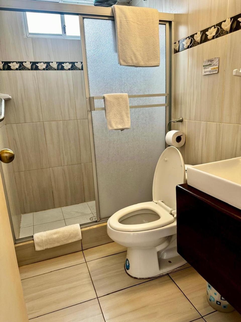 Hostal Muyuyo Пуерто-Айора Екстер'єр фото